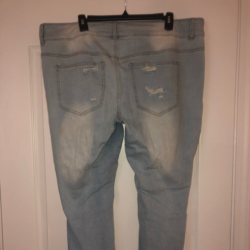 Jeans - Picture 3 of 4
